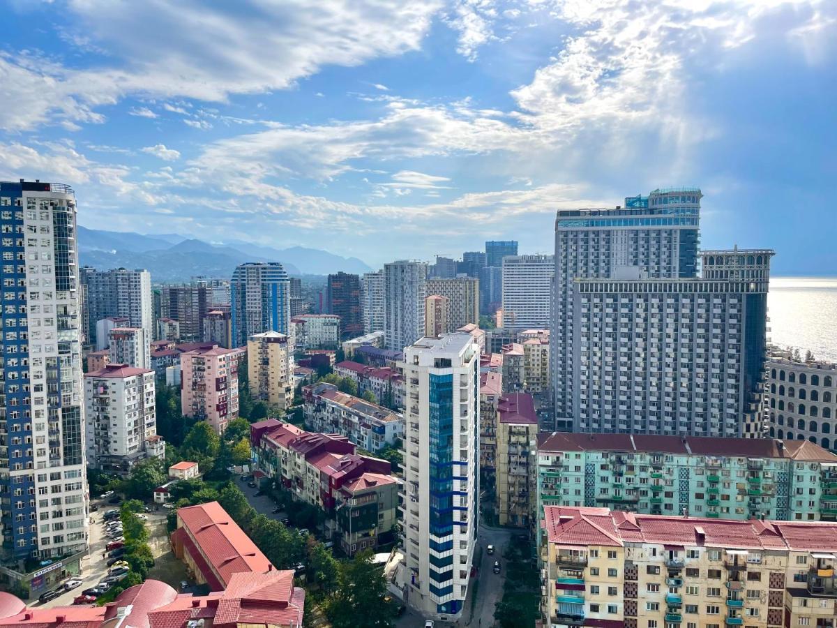 Aparthotel Hellobatumi Zewnętrze zdjęcie
