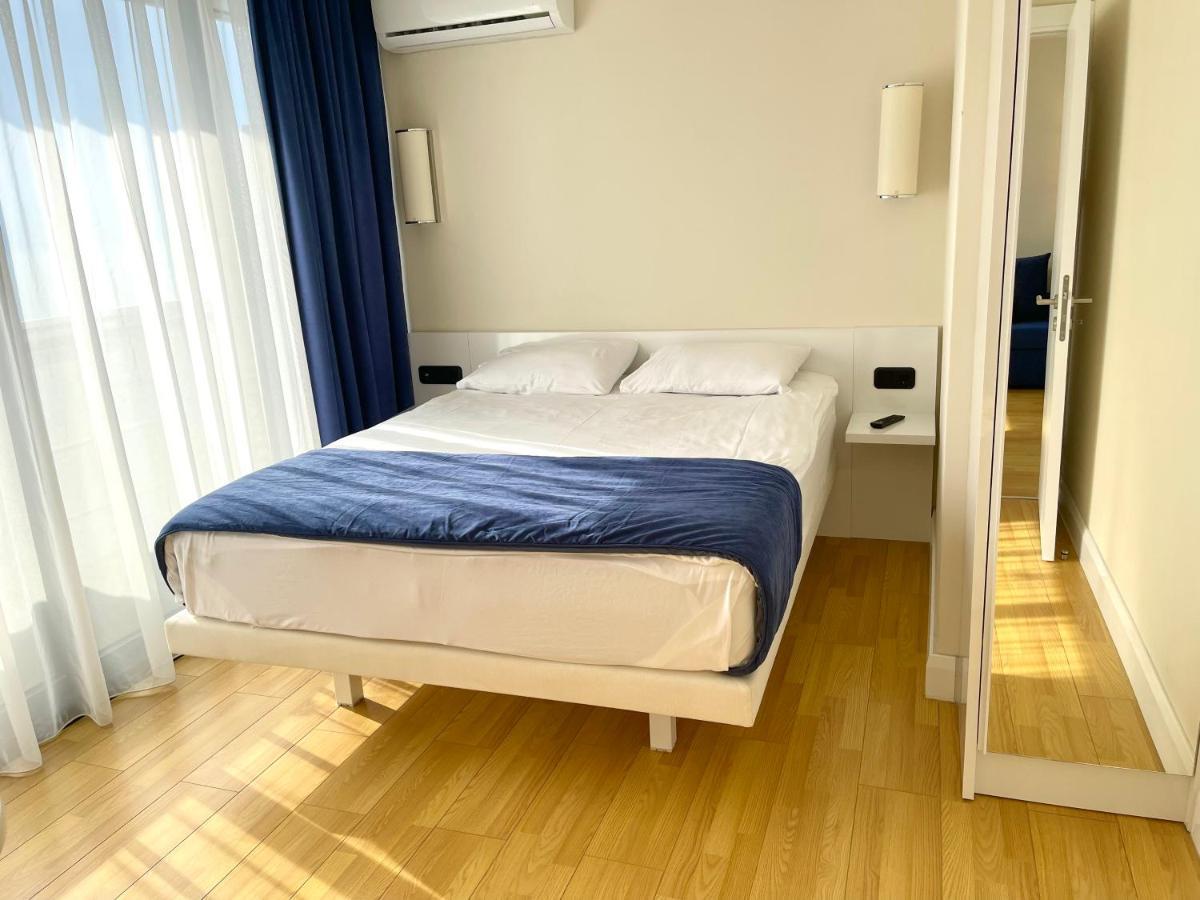 Aparthotel Hellobatumi Zewnętrze zdjęcie