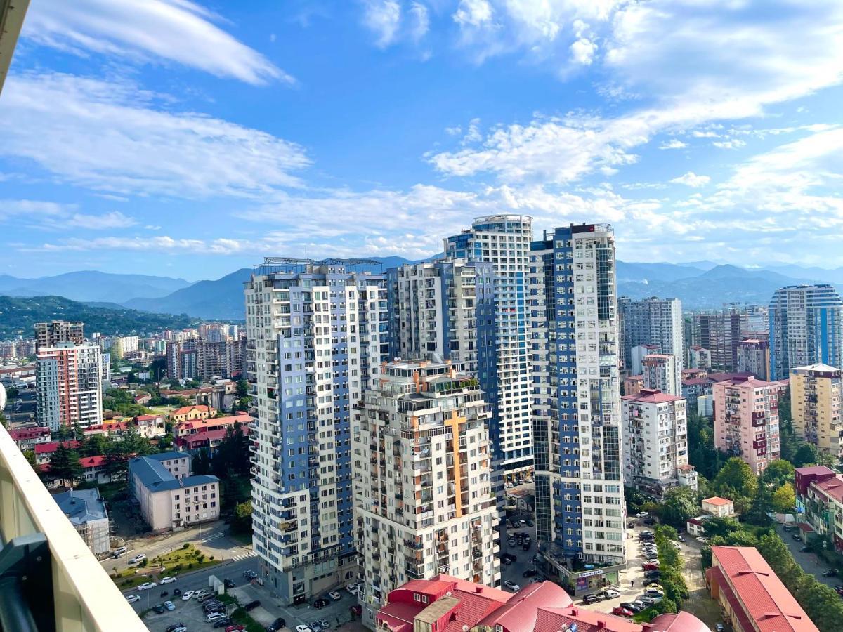 Aparthotel Hellobatumi Zewnętrze zdjęcie