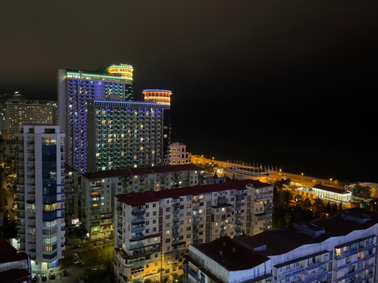 Aparthotel Hellobatumi Zewnętrze zdjęcie