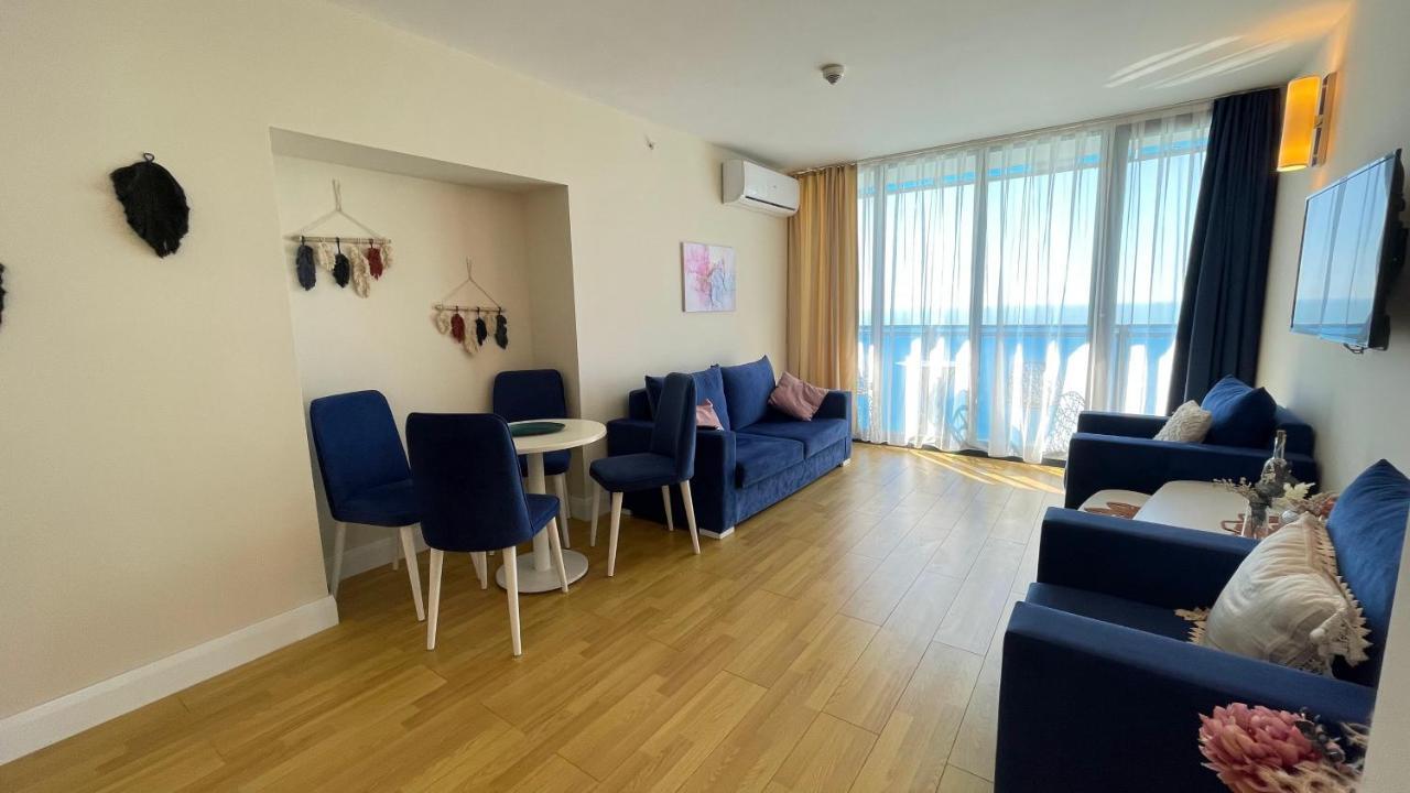 Aparthotel Hellobatumi Zewnętrze zdjęcie