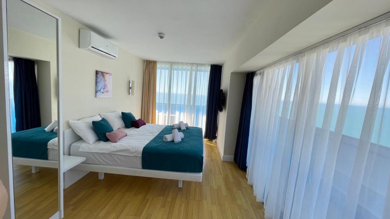 Aparthotel Hellobatumi Zewnętrze zdjęcie