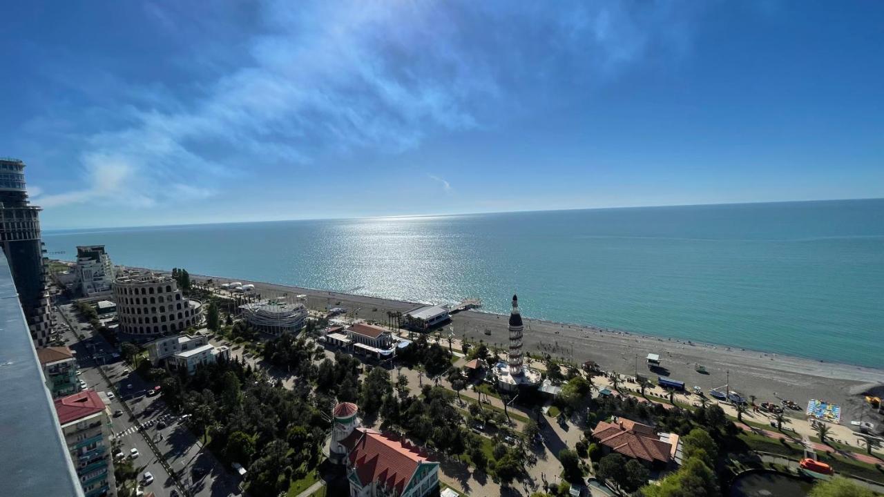 Aparthotel Hellobatumi Zewnętrze zdjęcie