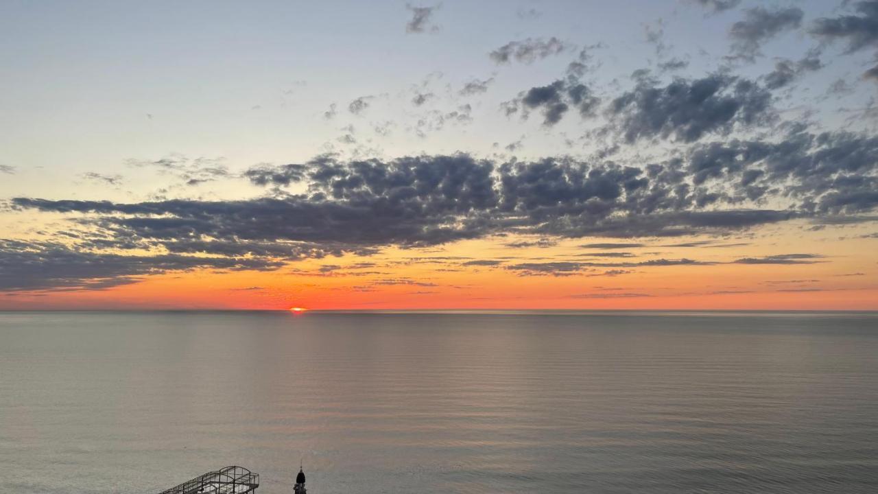 Aparthotel Hellobatumi Zewnętrze zdjęcie