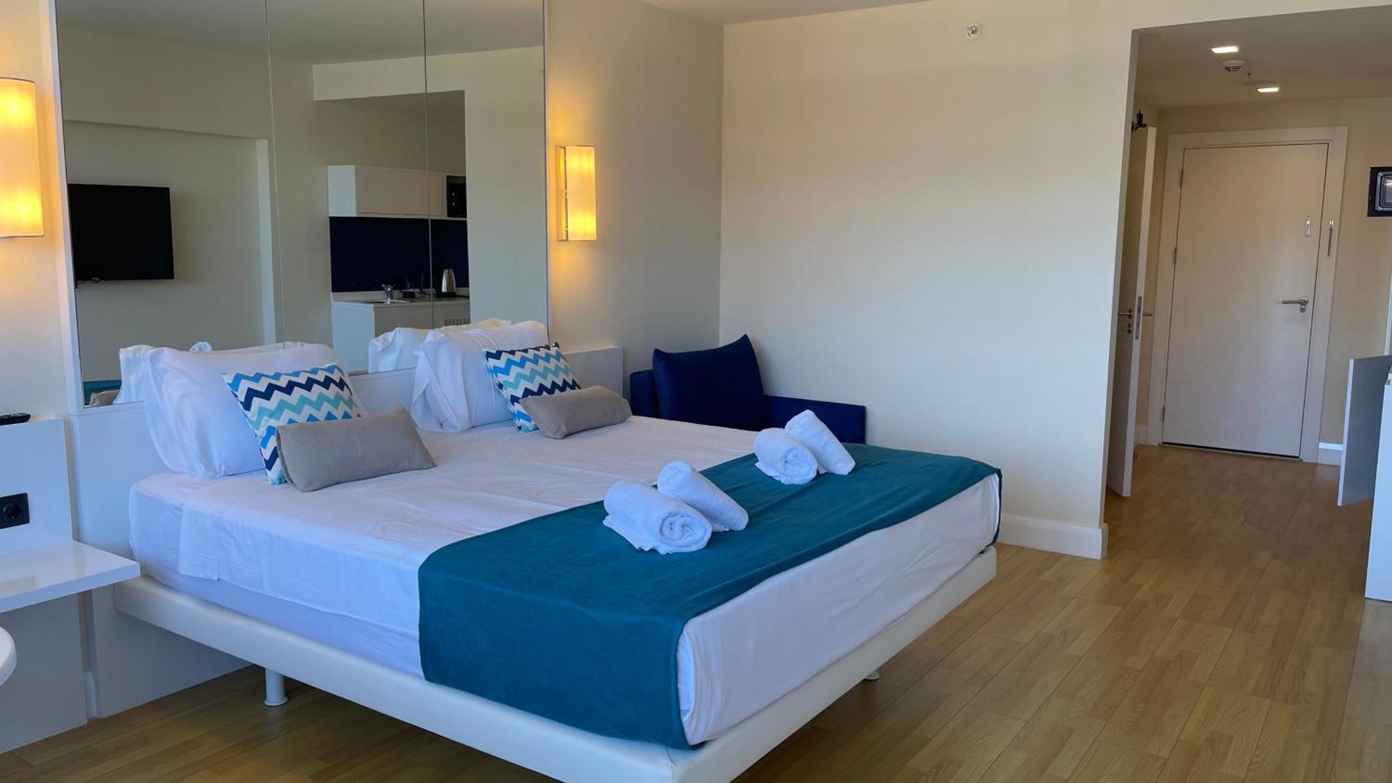 Aparthotel Hellobatumi Zewnętrze zdjęcie