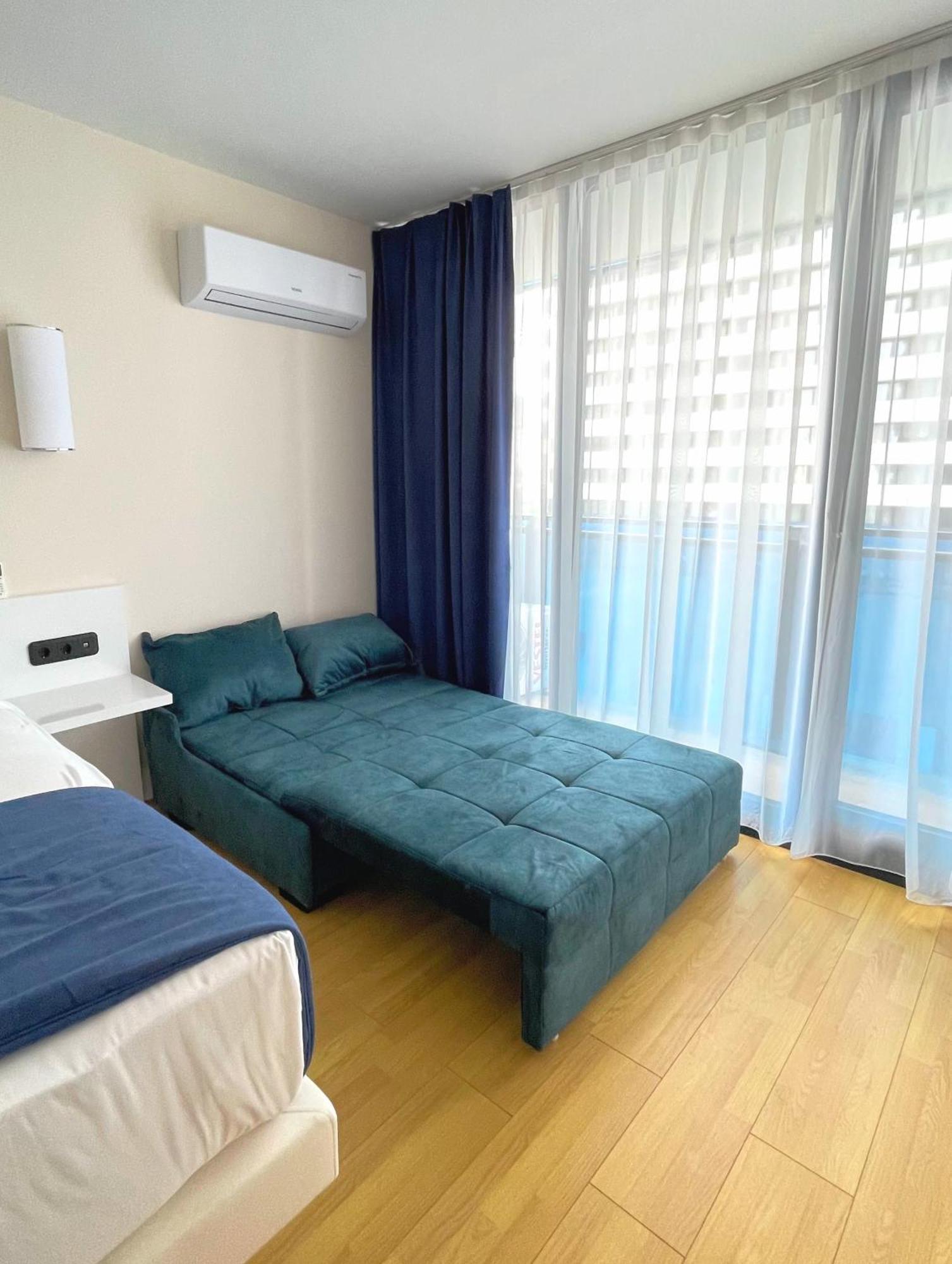 Aparthotel Hellobatumi Zewnętrze zdjęcie